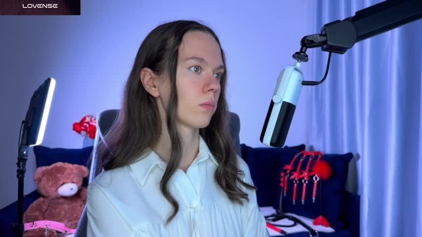 SharkyBaby Live Sex December 13, 2025