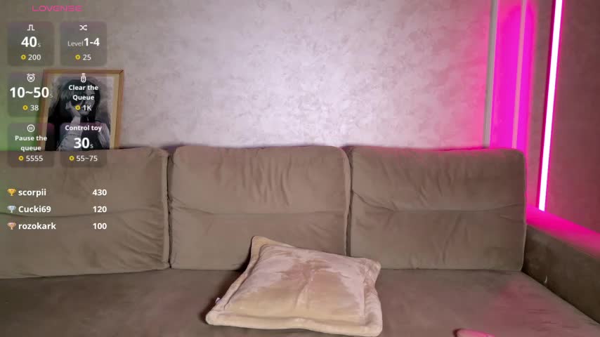 _moon_girl_18 Live Sex December 17, 2025