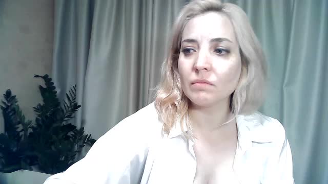 mariska-kiska Live Sex December 14, 2025