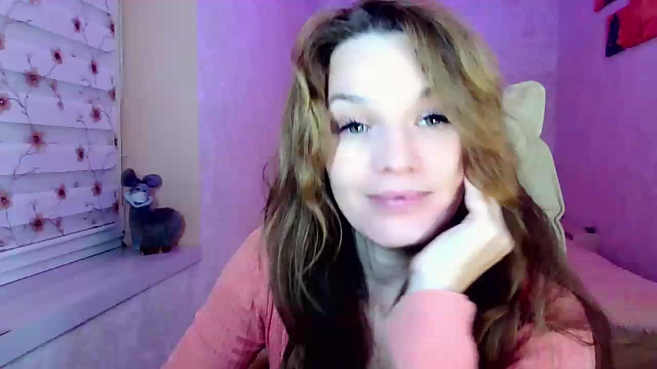 smilesss Live Sex December 13, 2025