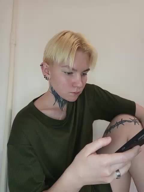 Zhenyya- Live Sex September 19, 2025