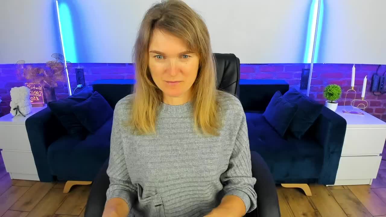 Annabel-xxx Live Sex December 19, 2025