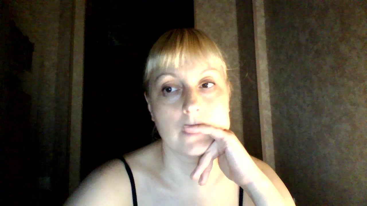 krisss2016 Live Sex December 15, 2025