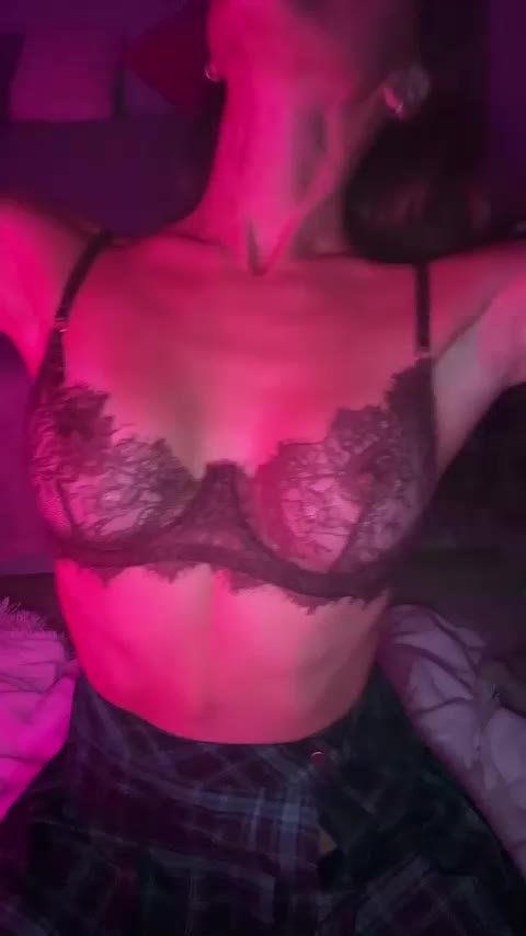 CassieSaunders Live Sex September 19, 2025