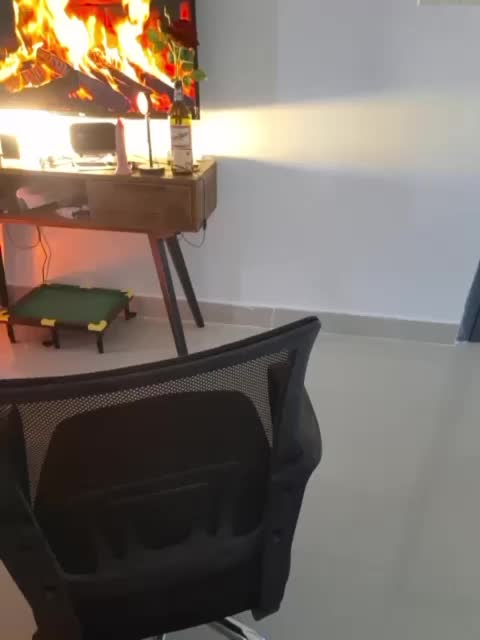 LittleDelora Live Sex December 13, 2025