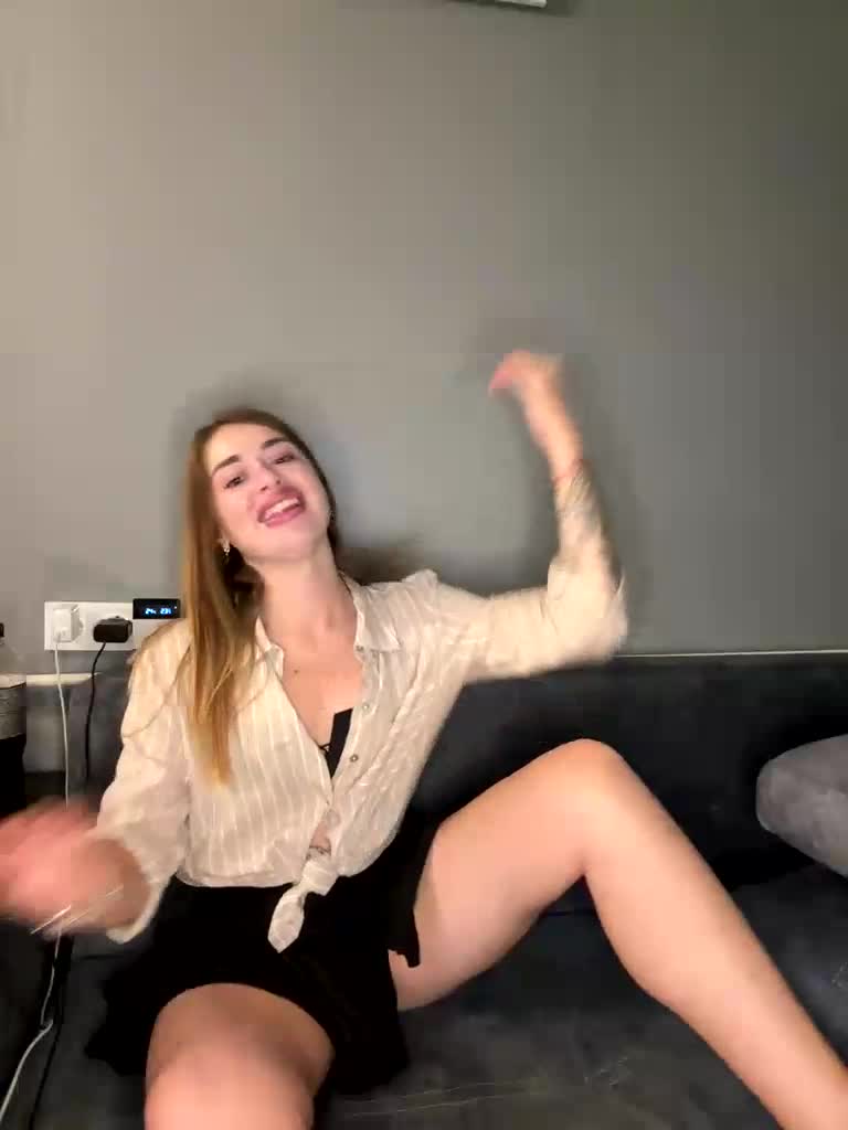 PrettyLion999 Live Sex December 13, 2025