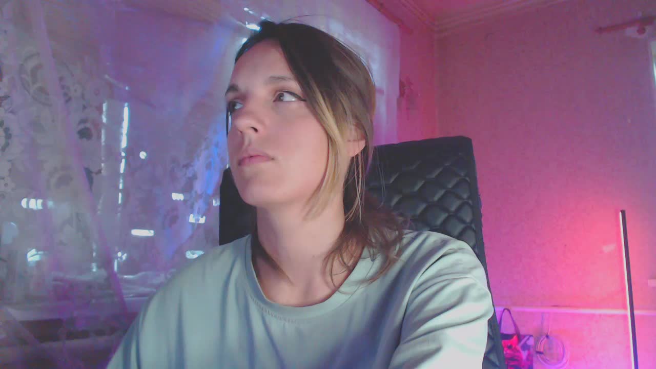 Babymuro4ka Live Sex December 17, 2025