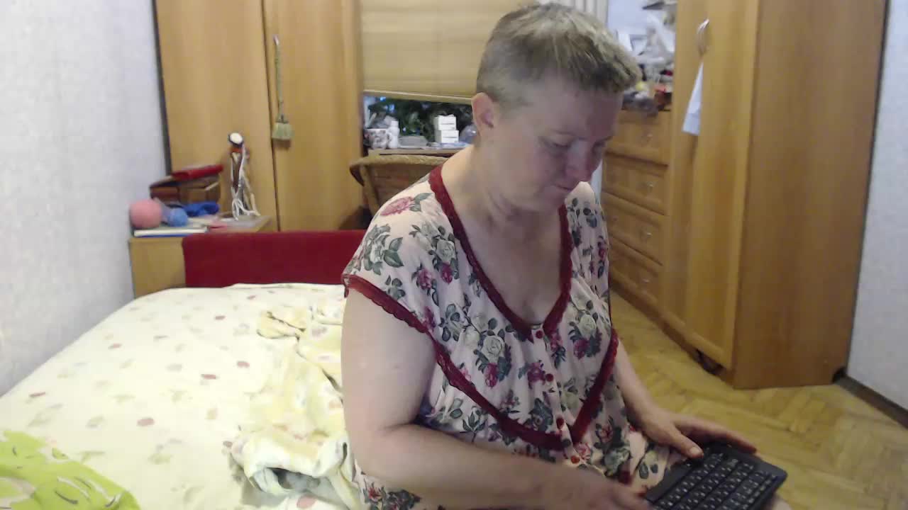 lisaEmersson Live Sex December 14, 2025