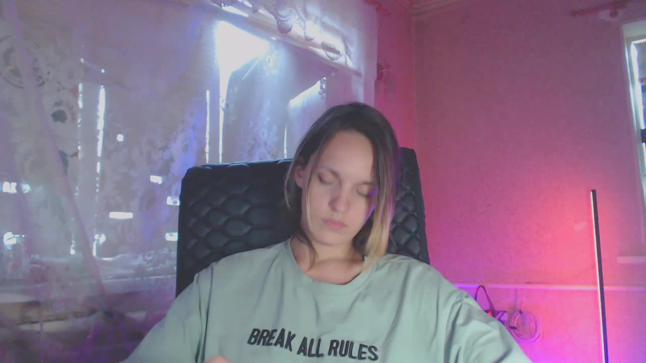 Babymuro4ka Live Sex December 17, 2025