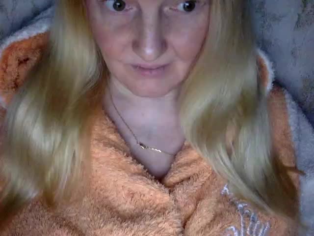 BlondyVio Live Sex December 18, 2025