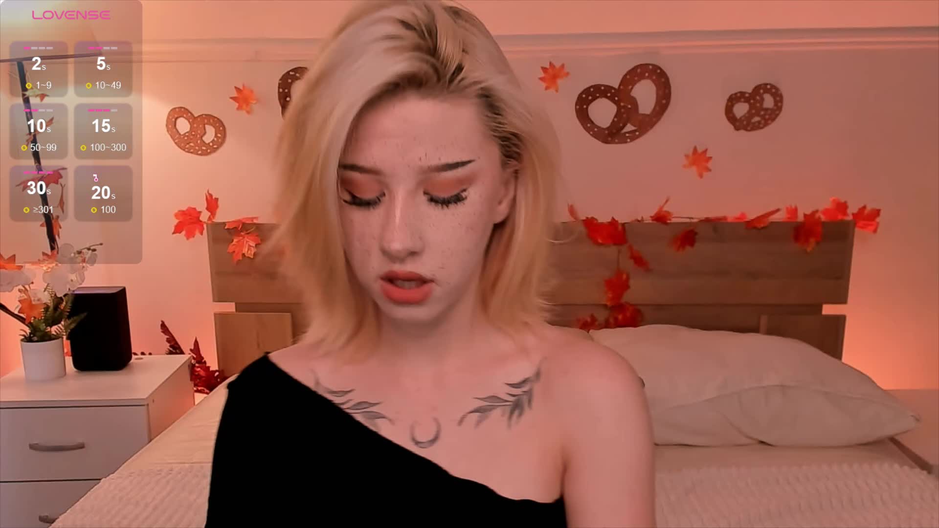 Necucubi Live Sex December 17, 2025