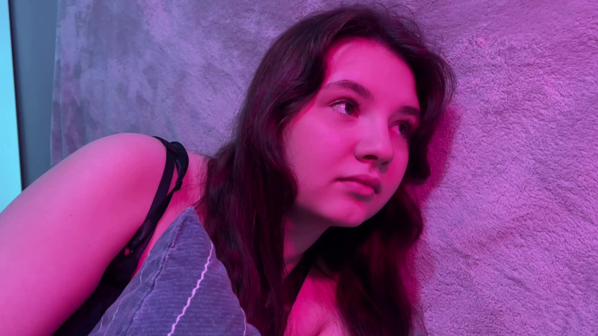 AlisaRichGold Live Sex December 14, 2025