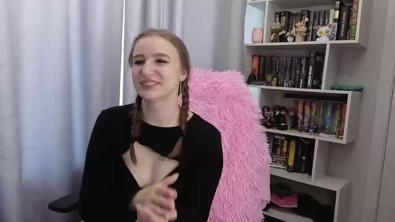 LillyFan-X Live Sex December 14, 2025