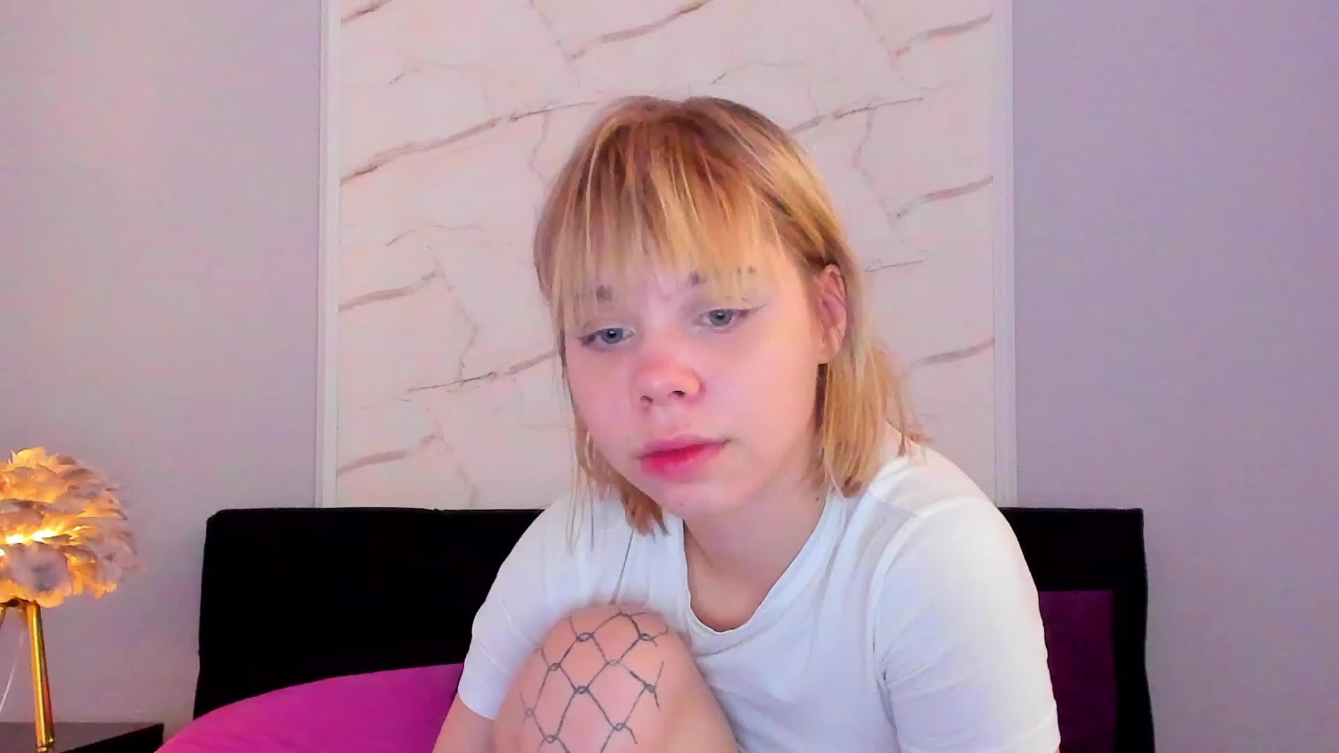 kittygold18 Live Sex December 14, 2025