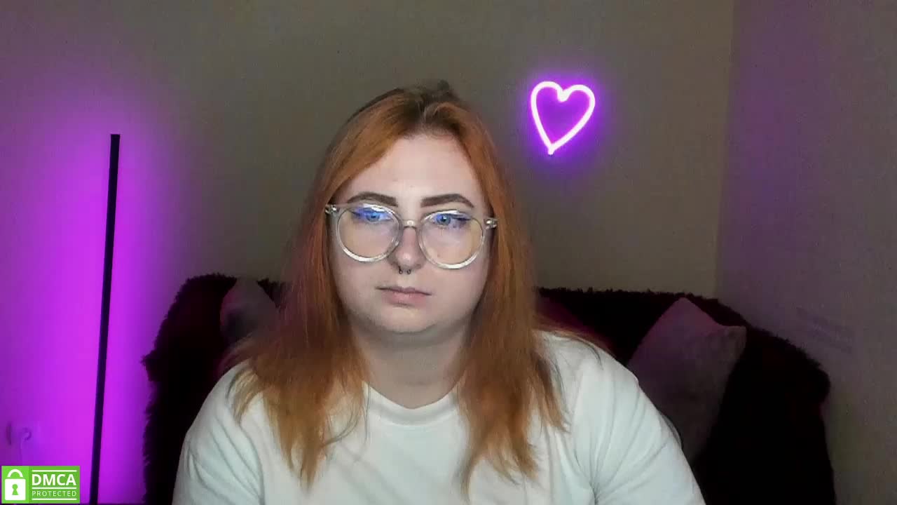 Aliciaredluv Live Sex December 17, 2025