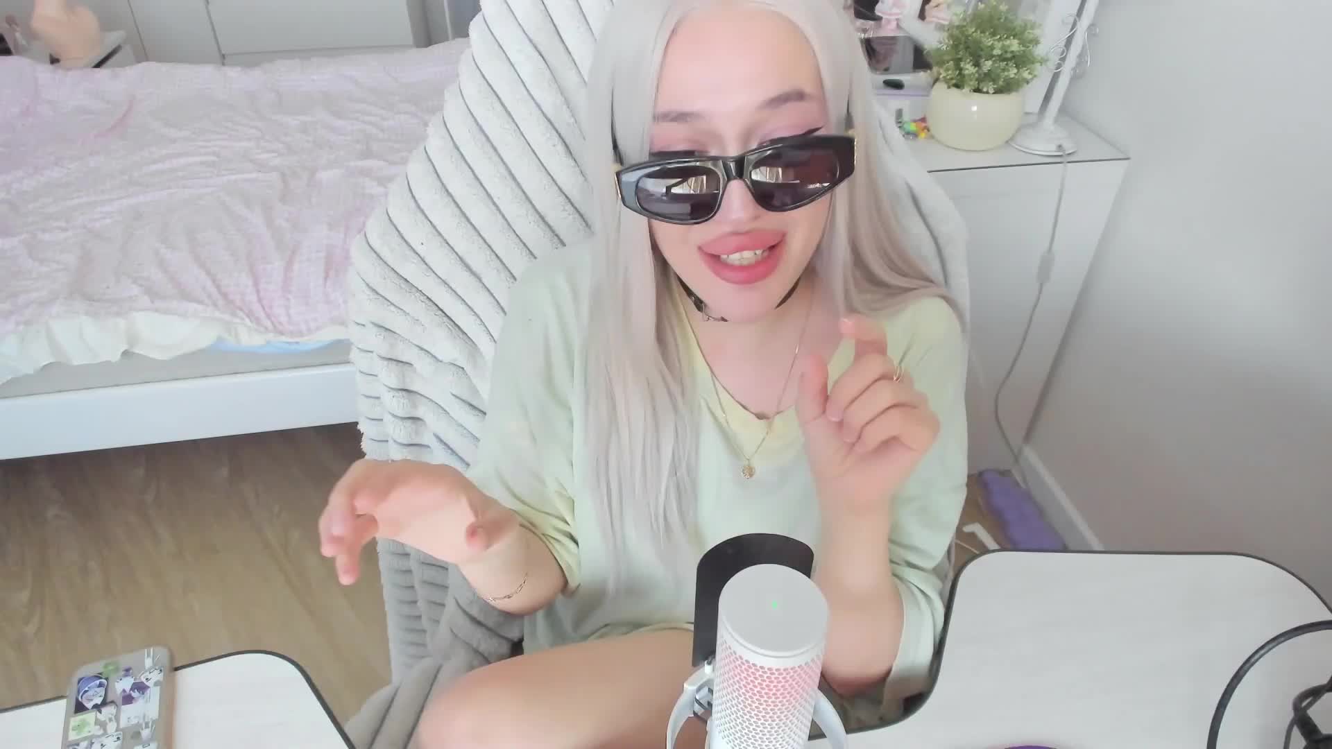 pickmedepartment Live Sex December 13, 2025