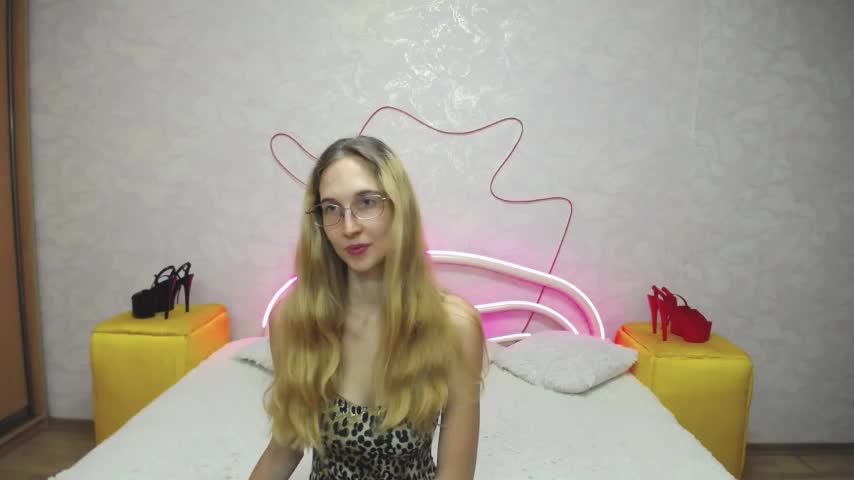 KlaryBrait Live Sex December 17, 2025