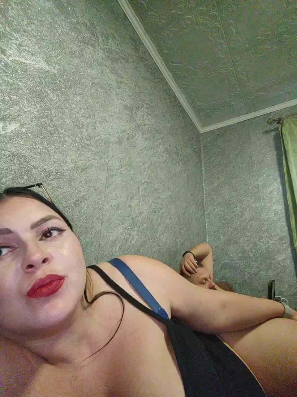 Cleopatra1990 Live Sex December 18, 2025