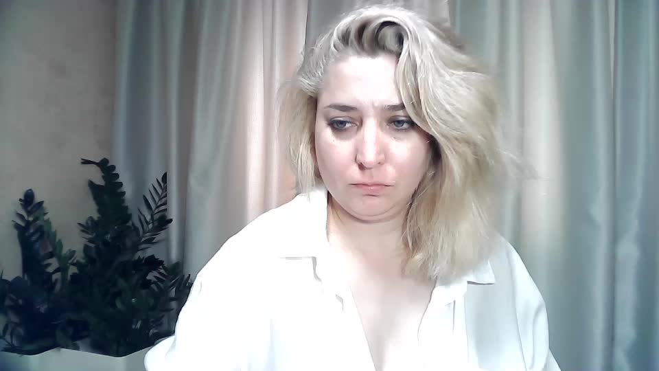 KickaIricka Live Sex December 14, 2025