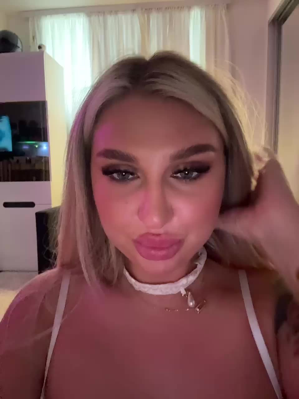 Kotofeyka1 Live Sex 2025.09.20