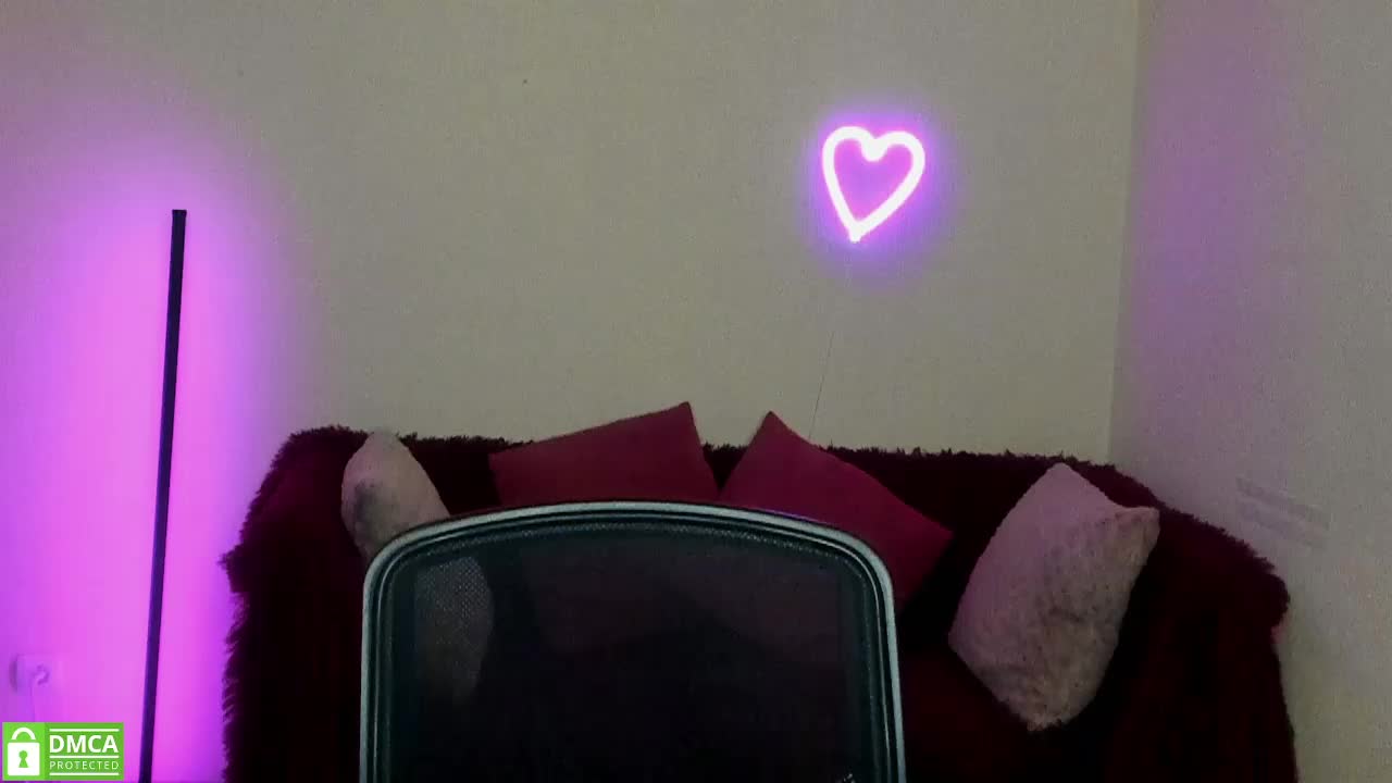 Aliciaredluv Live Sex December 17, 2025