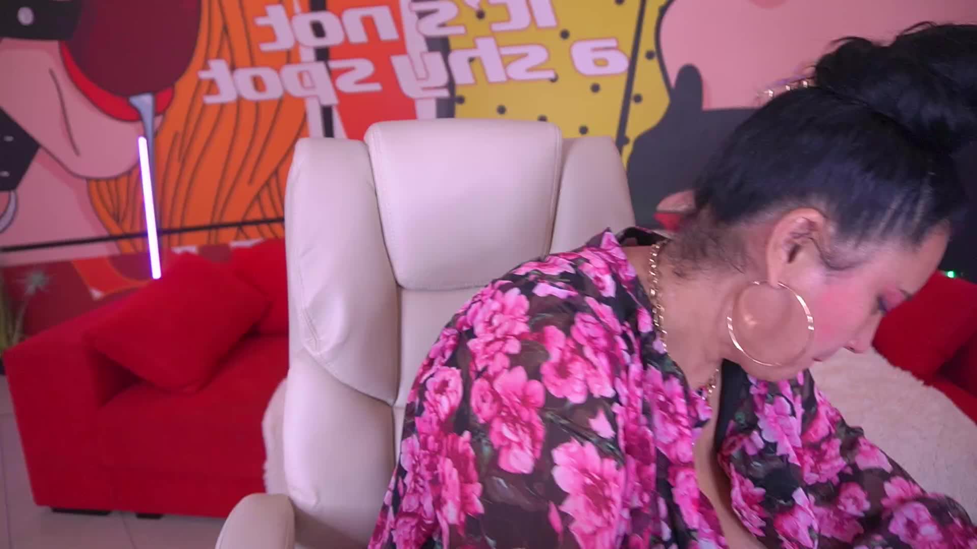 ValeryRosseee Live Sex December 15, 2025