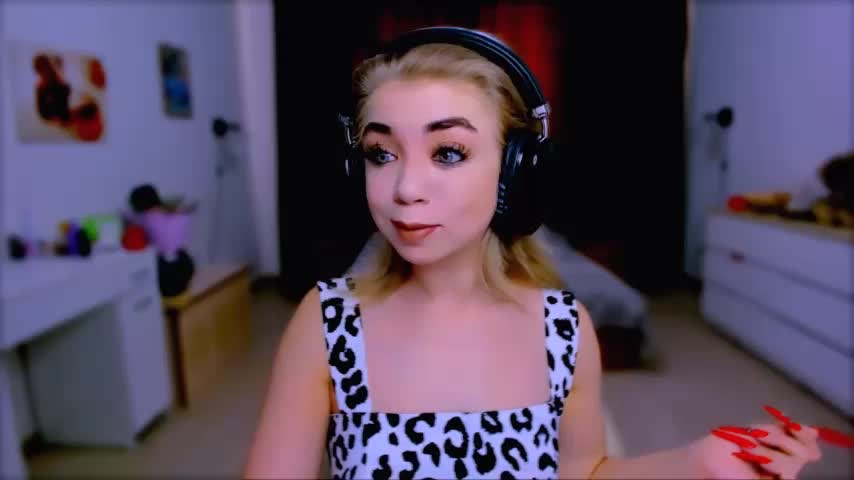 littleSiyfairy Live Sex December 13, 2025