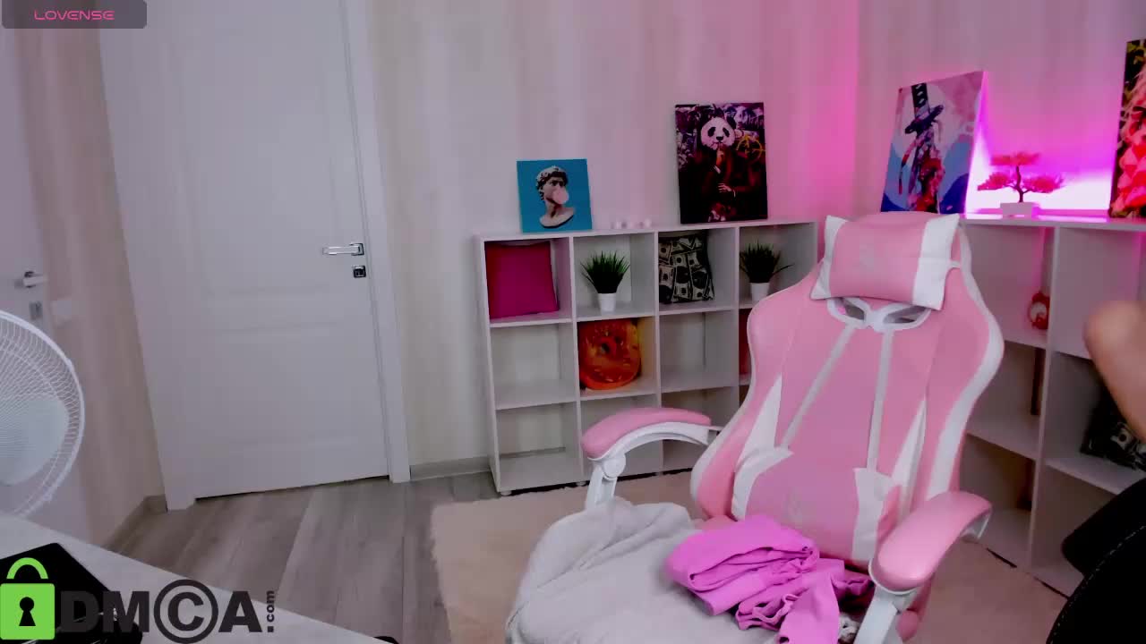 emy-angel1 Live Sex December 13, 2025