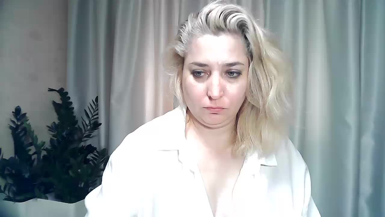 KickaIricka Live Sex December 14, 2025