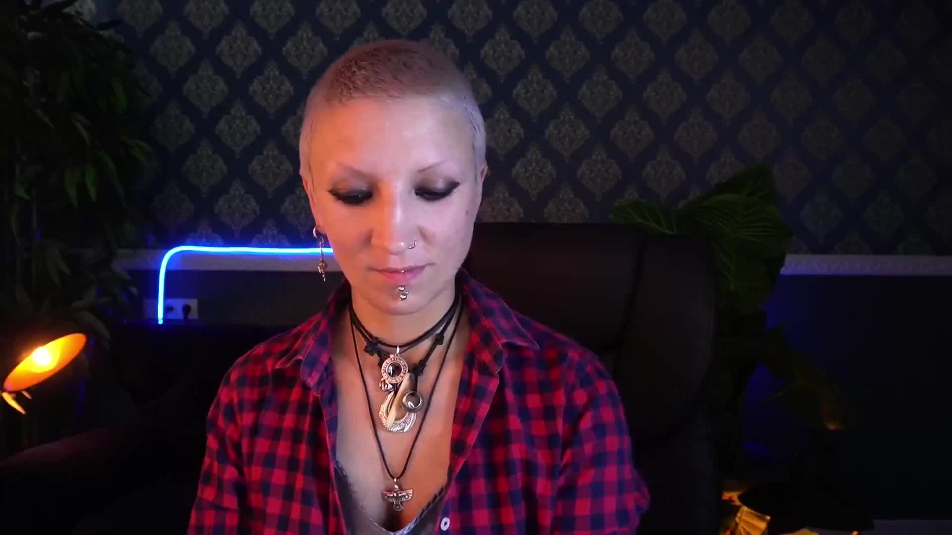 MiraMoonn Live Sex December 13, 2025