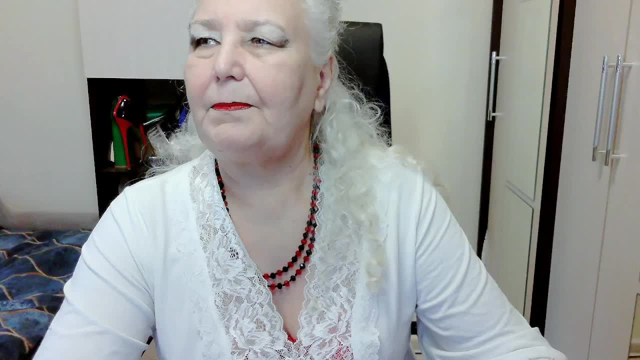 GrannyWants Live Sex December 17, 2025