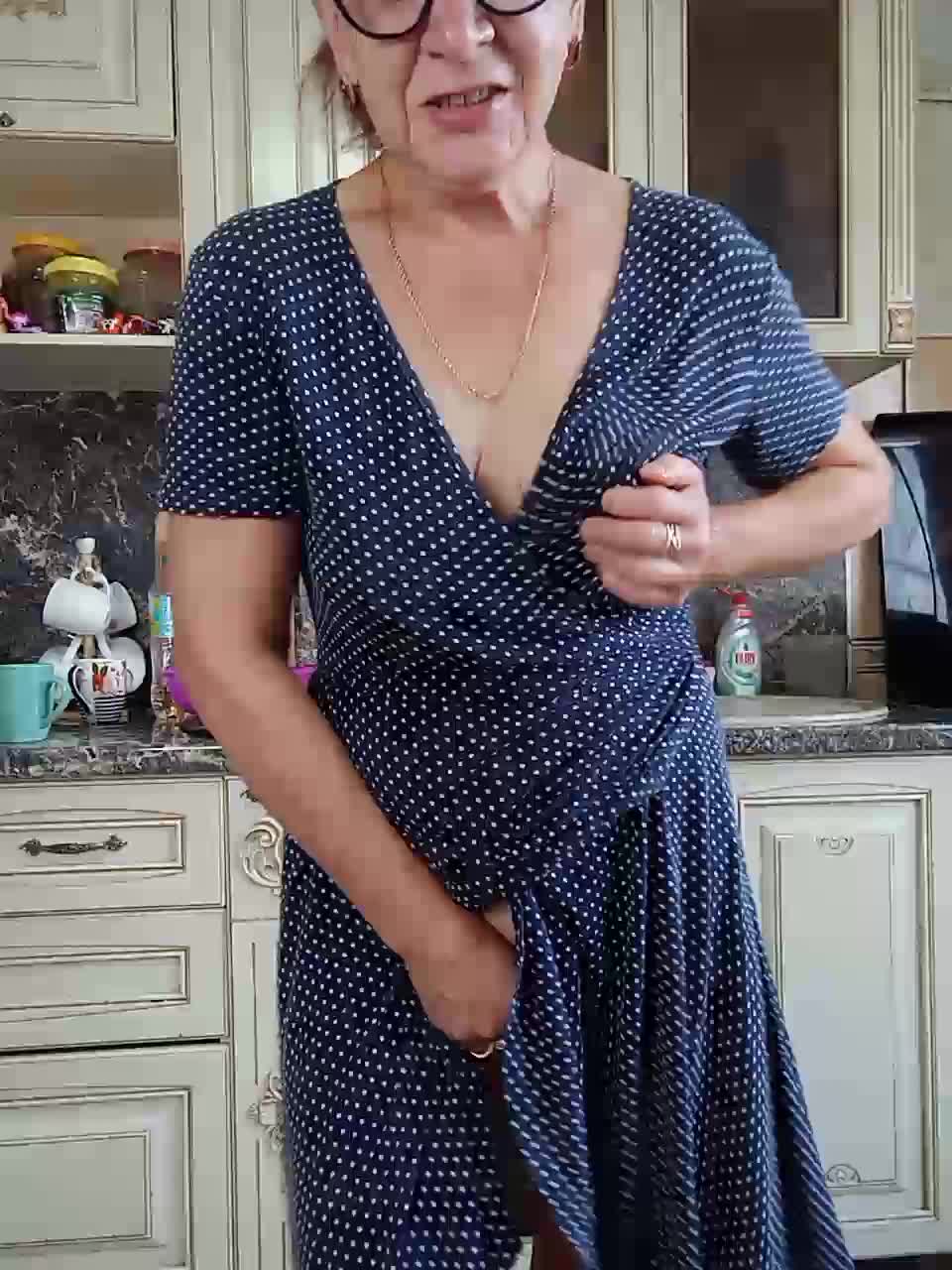 nika74- Live Sex December 17, 2025