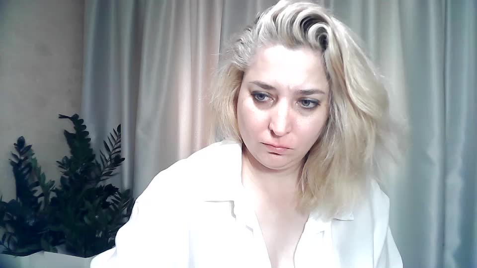 KickaIricka Live Sex December 14, 2025