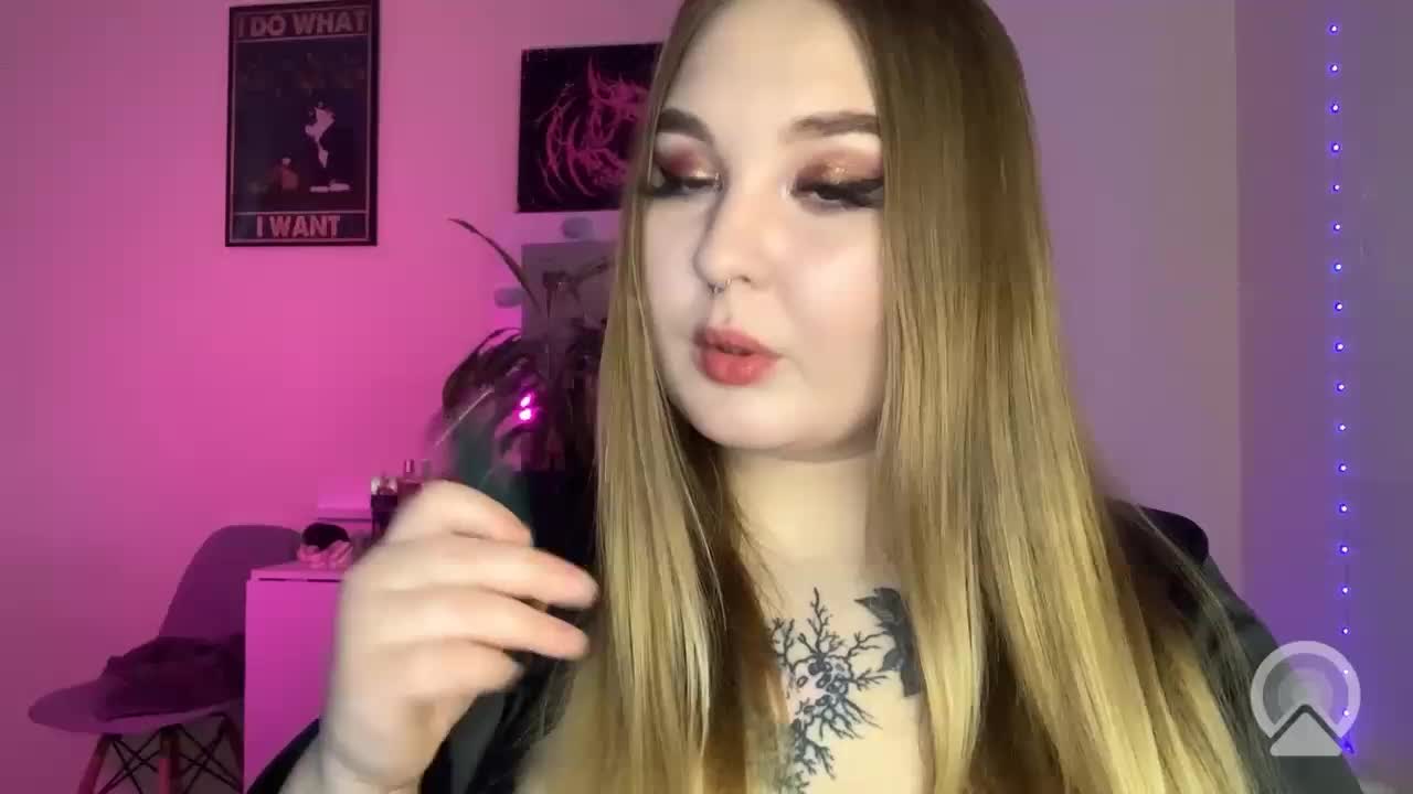 Greeenfriends6969 Live Sex December 13, 2025