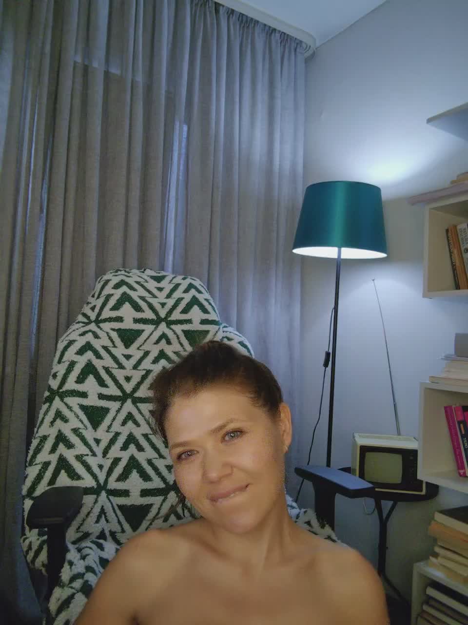 MyLittlegi Live Sex December 13, 2025