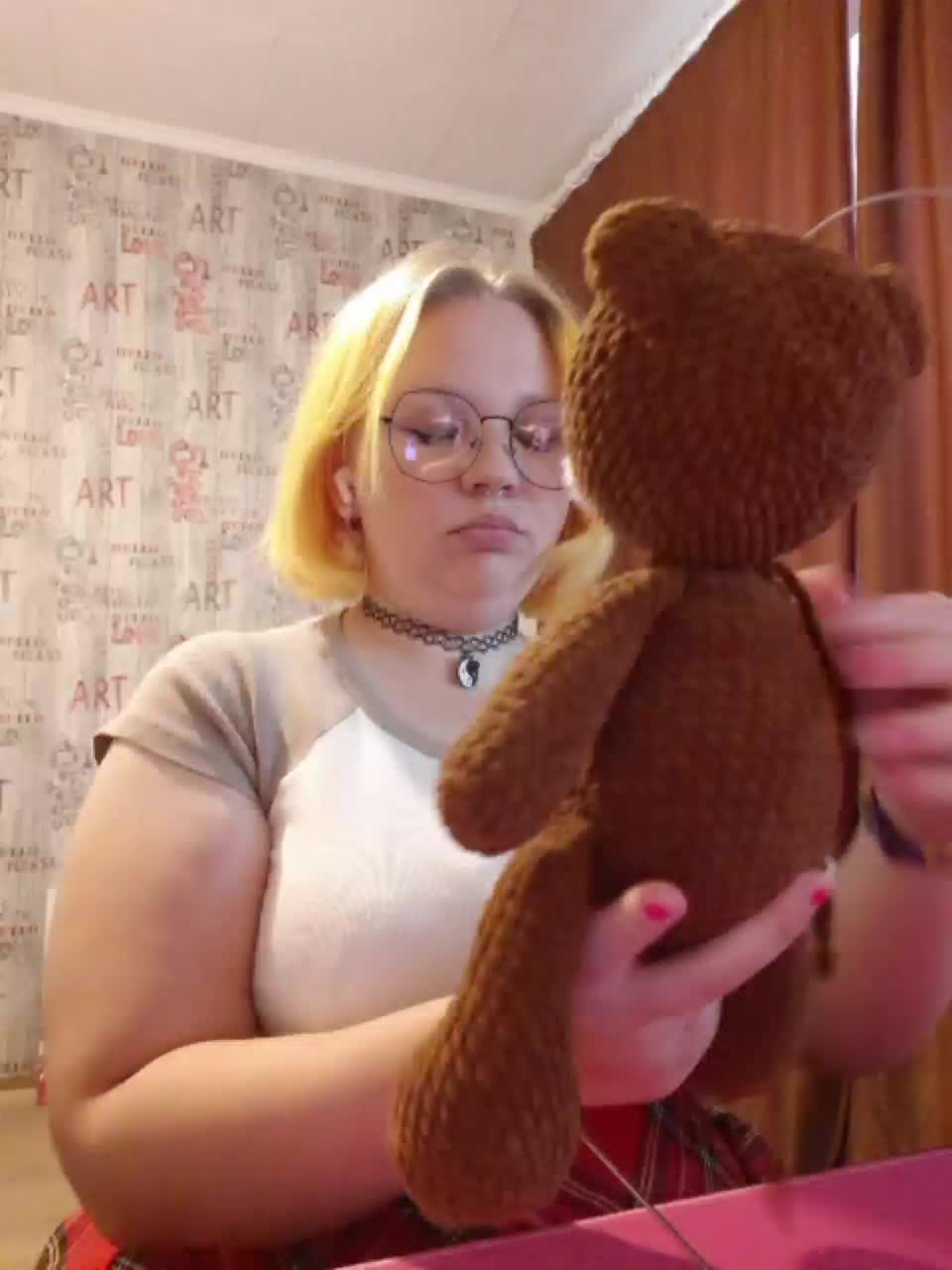 -MeooW- Live Sex December 17, 2025