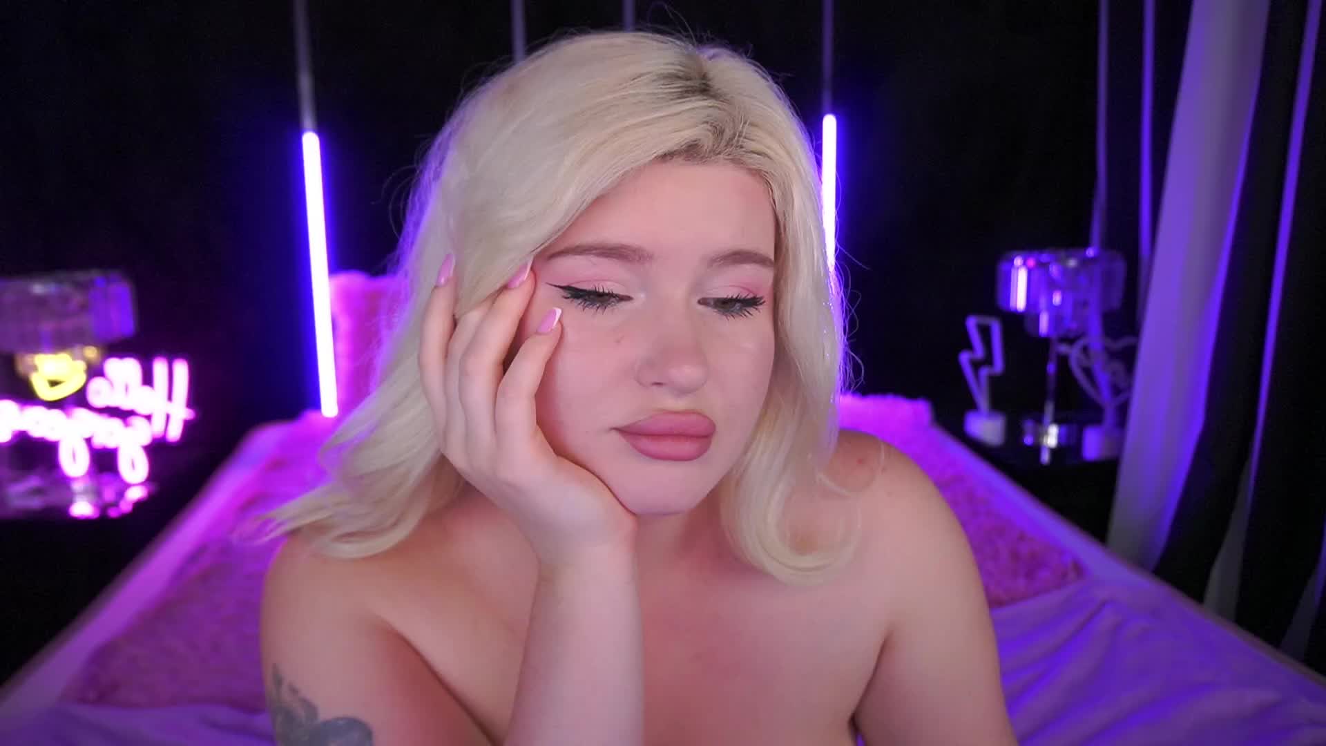 AnoraJoy Live Sex December 17, 2025