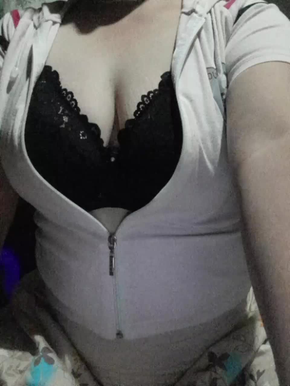 Iriska2025 Live Sex December 13, 2025