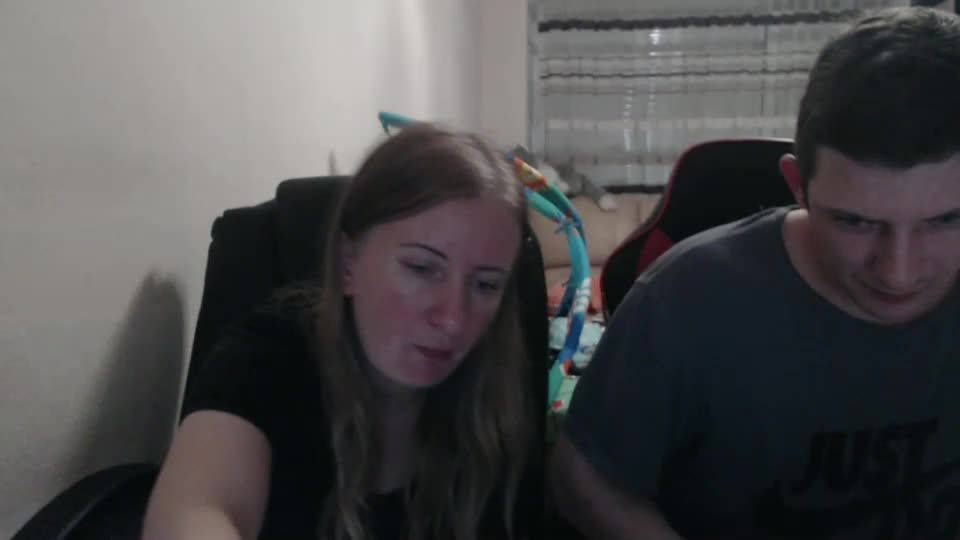 jenisandpeter Live Sex December 20, 2025