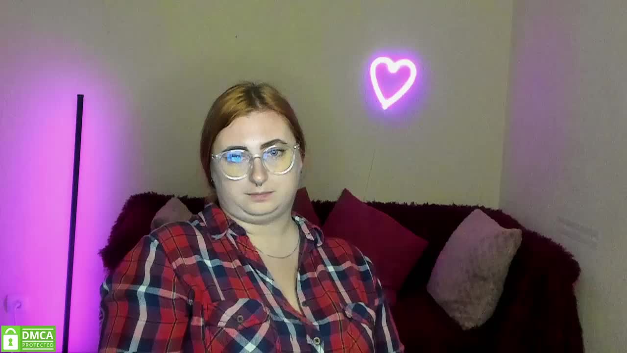 Aliciaredluv Live Sex December 17, 2025