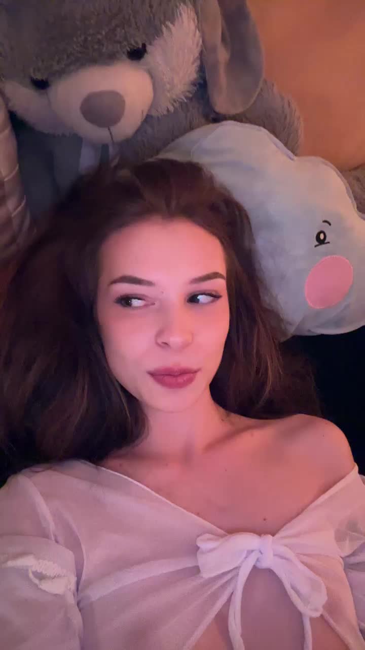 WednesdayFridayAddams Live Sex December 14, 2025