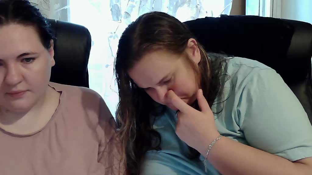 HollyXEva Live Sex December 14, 2025