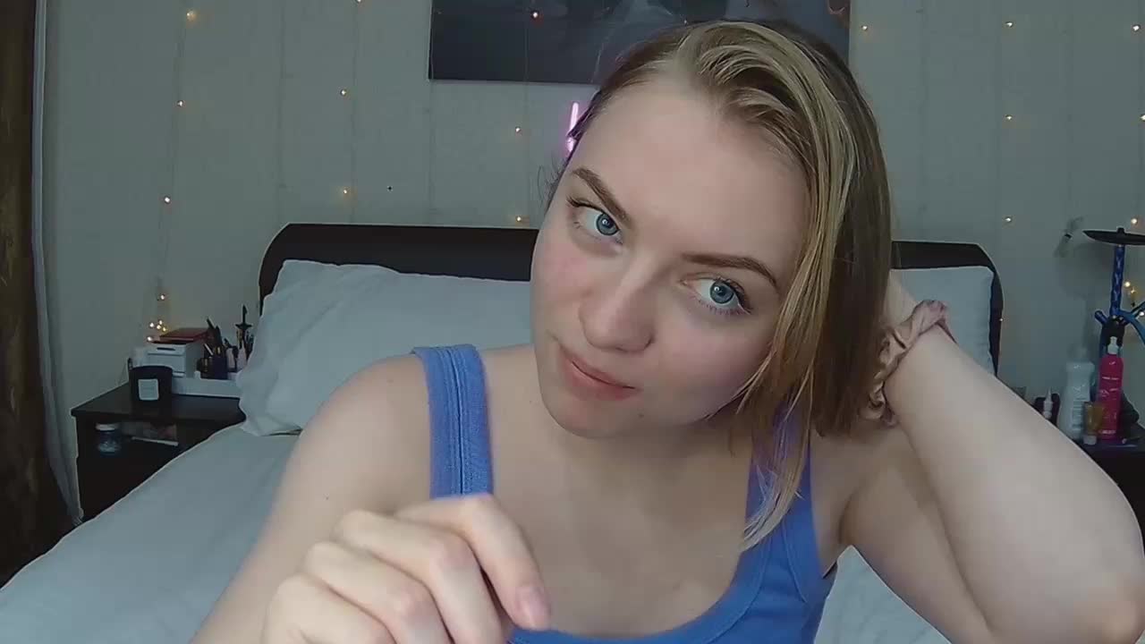 LinkaMalinka Live Sex December 17, 2025