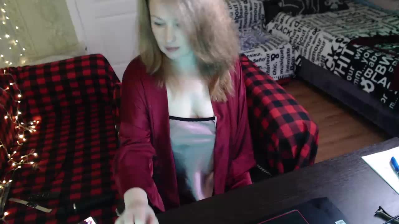 MeganIris Live Sex December 19, 2025