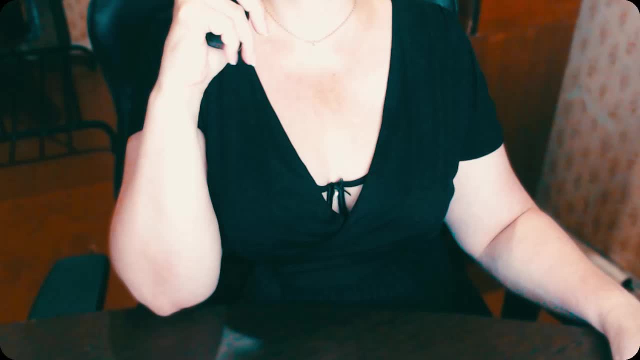 Alisa1917 Live Sex December 17, 2025