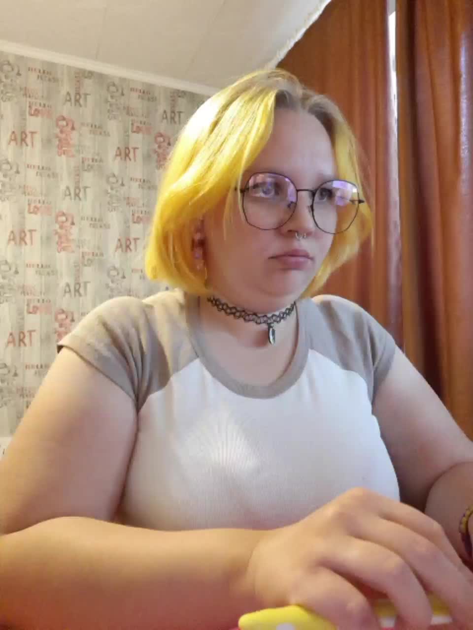 -MeooW- Live Sex December 17, 2025