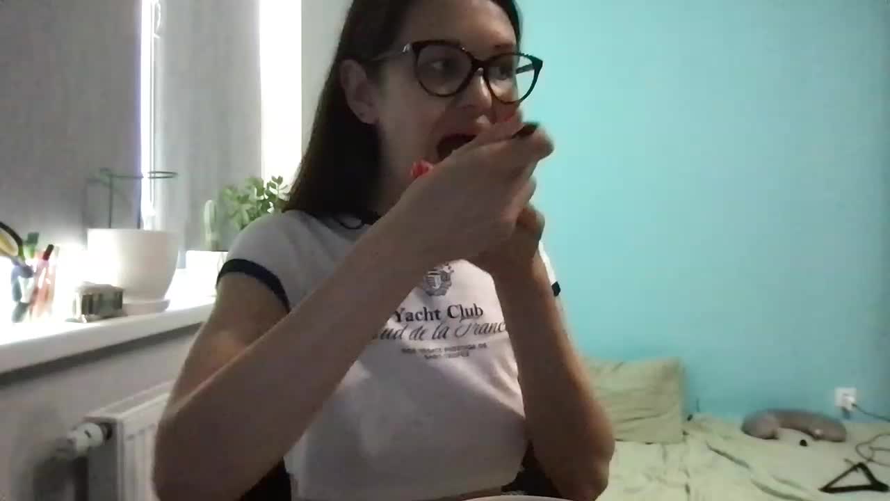 MilaBi-192569 Live Sex December 14, 2025