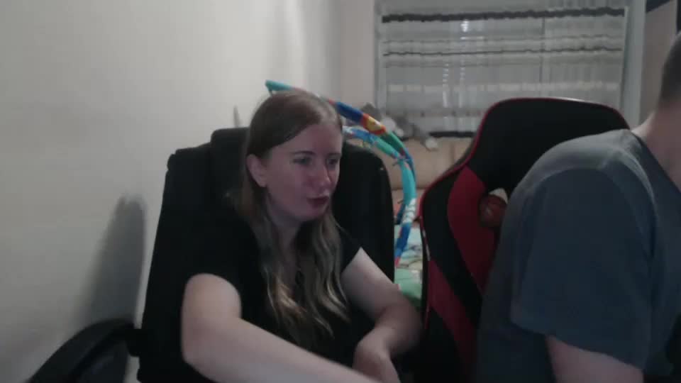 jenisandpeter Live Sex December 20, 2025