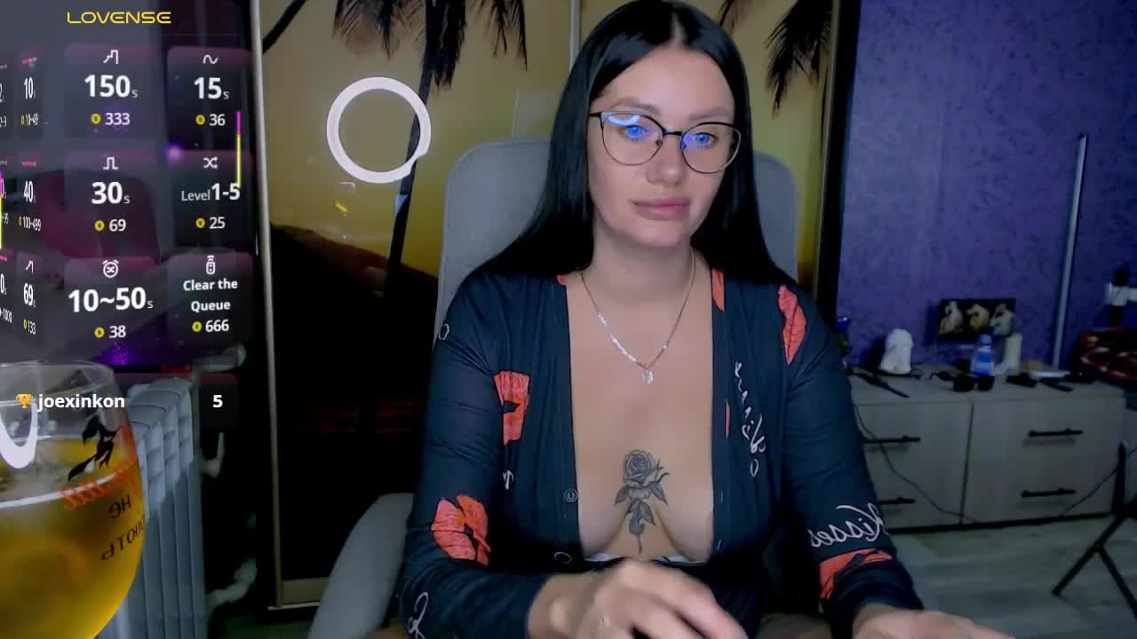 goldenwitchx Live Sex December 17, 2025