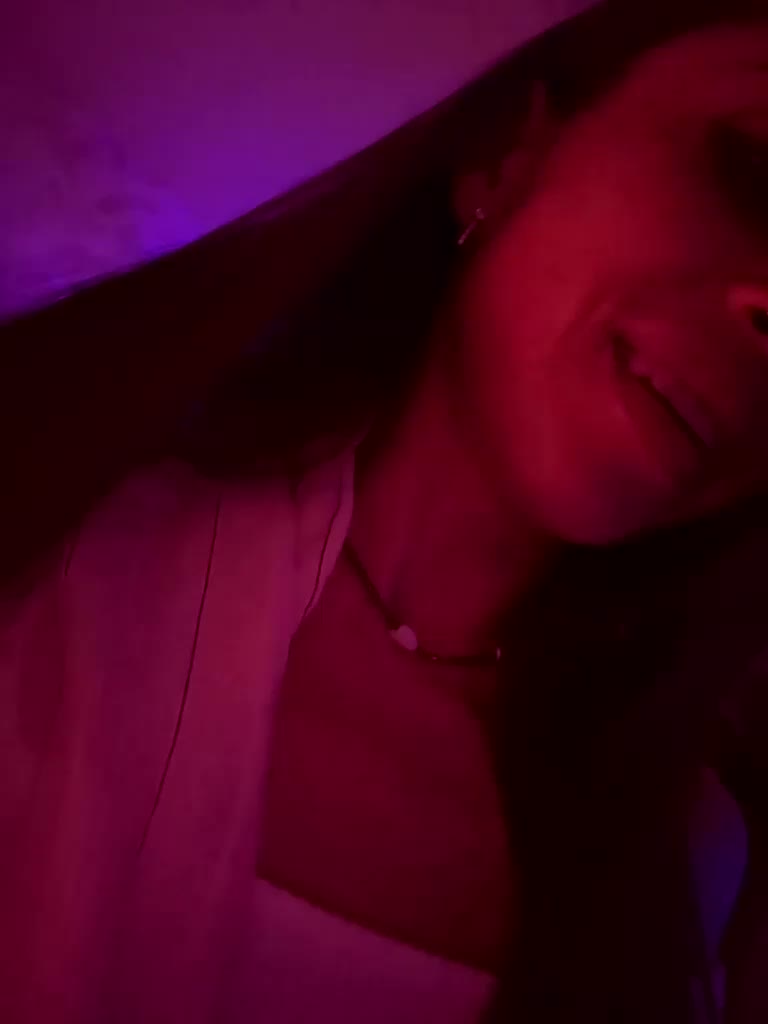 VIP17CoupleDream Live Sex December 18, 2025